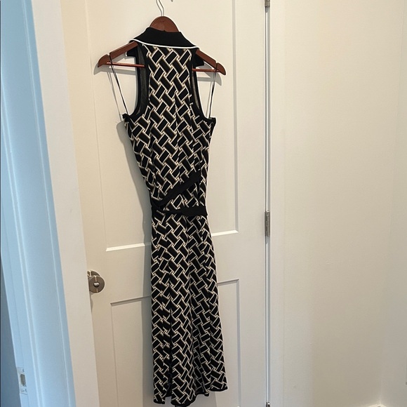 Diane Von Furstenberg Target Collaboration Black and Gold Geometric Wrap Dress - Picture 6 of 6